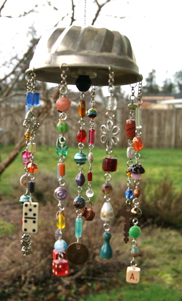 WhatToDoWithOld What To Do With Old Bundt Pans?