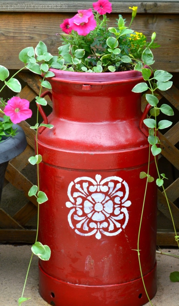 WhatToDoWithOld What To Do With Old Milk Cans?